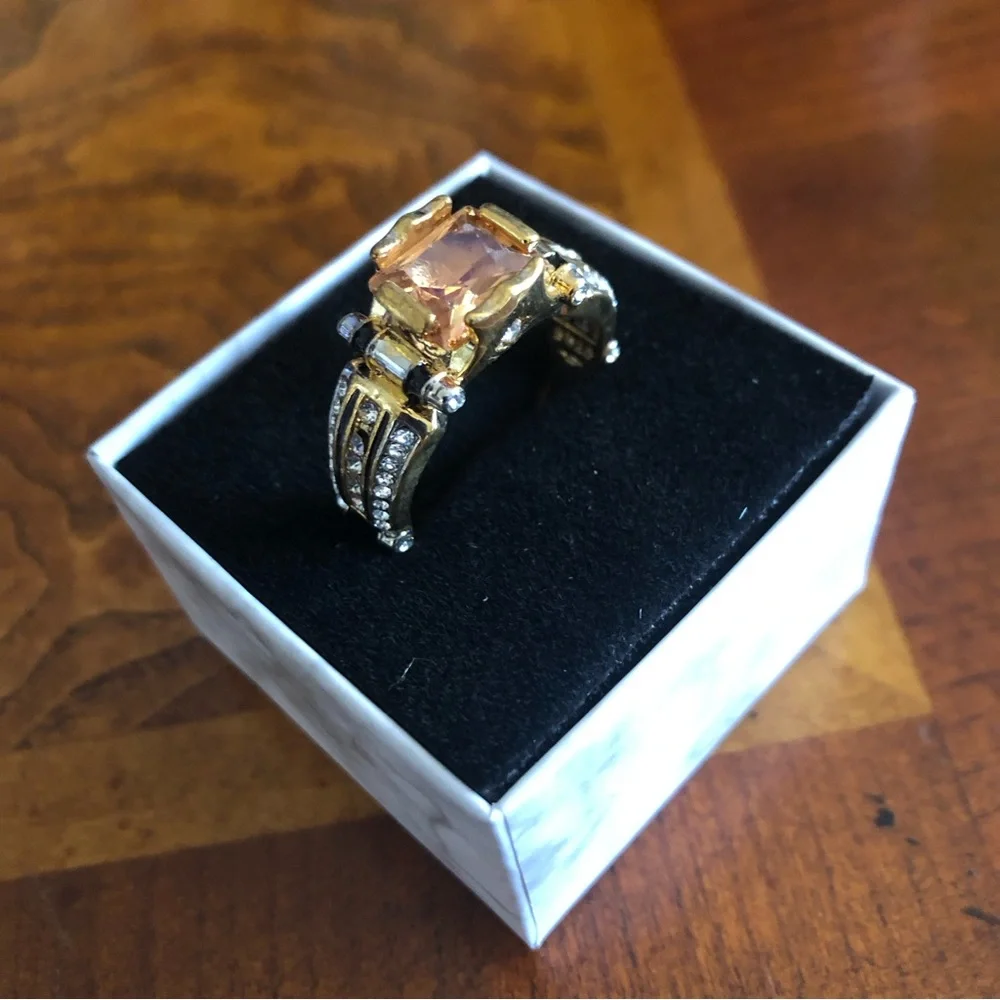 Men’s fashionable faceted champagne stone gold metal gentleman band ring NWT 12